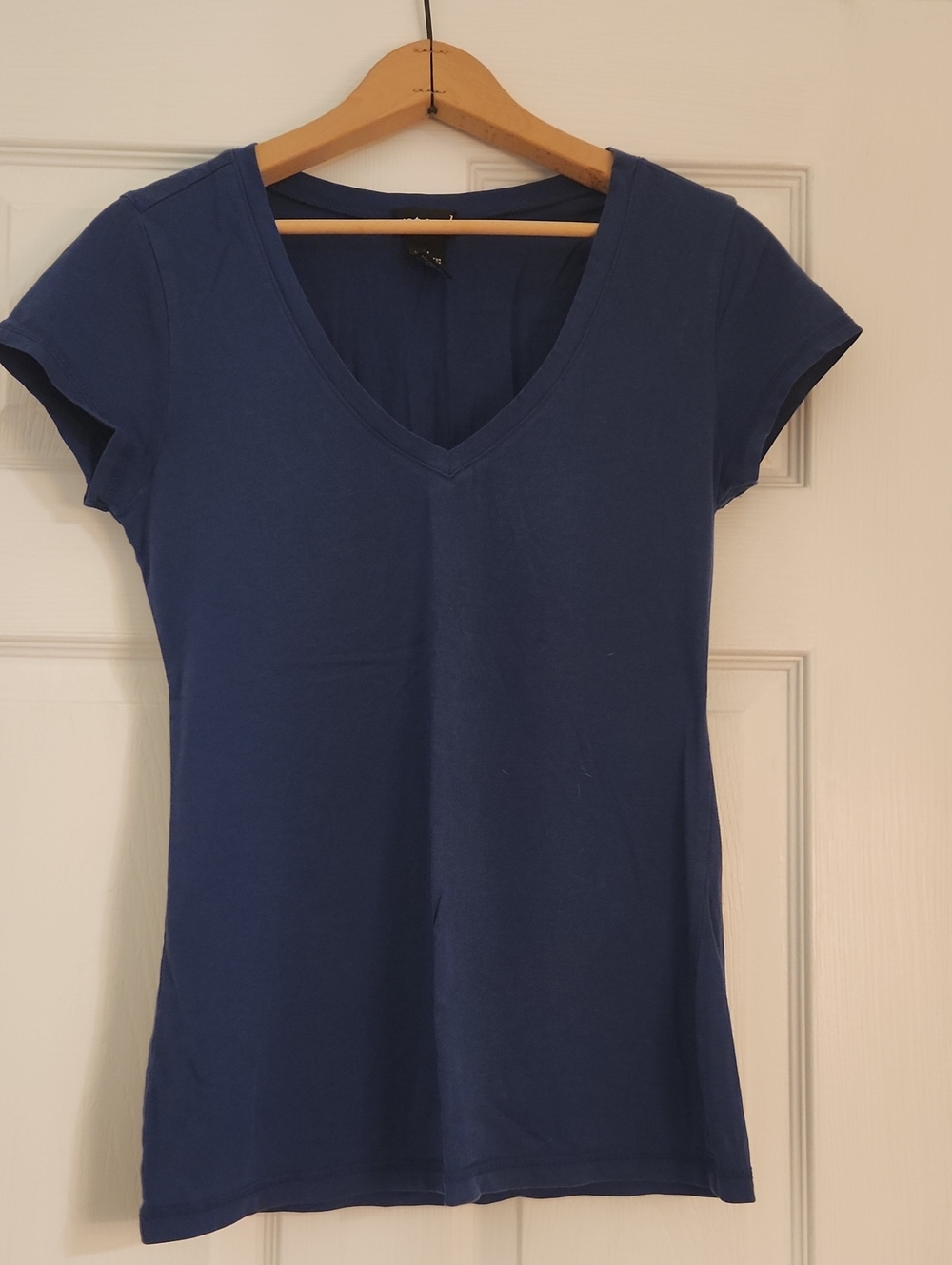 Wet Seal Navy V-Neck Short Sleeve Tee